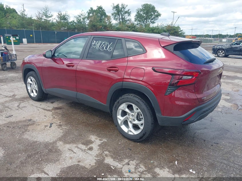 2024 Chevrolet Trax VIN KL77LFE27RC192545 IAAI salvage auction — RIGHT SIDE, Salvage Title, sold $3,300 on 2026-07-28 (photo 3)