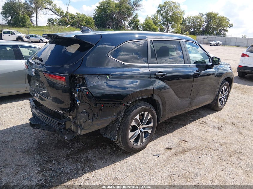 2024 Toyota Highlander VIN 5TDKDRBH9RS565880 IAAI salvage auction — REAR END, Certificate Of Title (Nebraska), sold $21,800 on 2026-07-30 (photo 4)