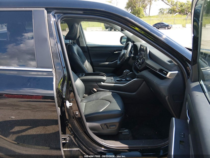 2024 Toyota Highlander VIN 5TDKDRBH9RS565880 IAAI salvage auction — REAR END, Certificate Of Title (Nebraska), sold $21,800 on 2026-07-30 (photo 5)