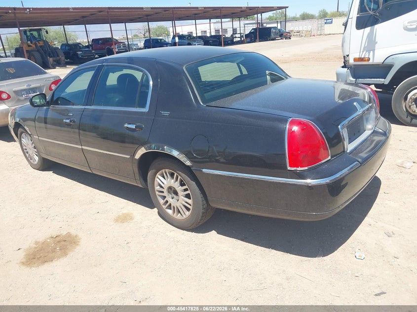 2009 Lincoln TOWN CAR VIN 2LNHM82V29X623600 IAAI salvage auction — NORMAL WEAR, Clear-Dealer Only (Arizona), sold $425 on 2026-07-09 (photo 3)