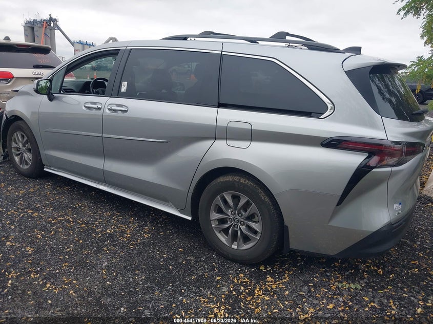 2024 Toyota Sienna VIN 5TDJSKFC0RS122430 IAAI salvage auction — FRONT END, Salvage Title, sold $525 on 2026-07-21 (photo 3)