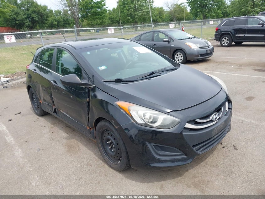 2017 Hyundai Elantra VIN KMHD35LHXHU364224 IAAI salvage auction — RIGHT SIDE, Salvage (New Jersey), sold $775 on 2026-07-27 (photo 1)