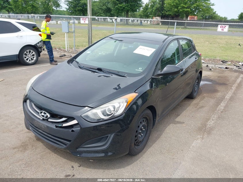2017 Hyundai Elantra VIN KMHD35LHXHU364224 IAAI salvage auction — RIGHT SIDE, Salvage (New Jersey), sold $775 on 2026-07-27 (photo 2)