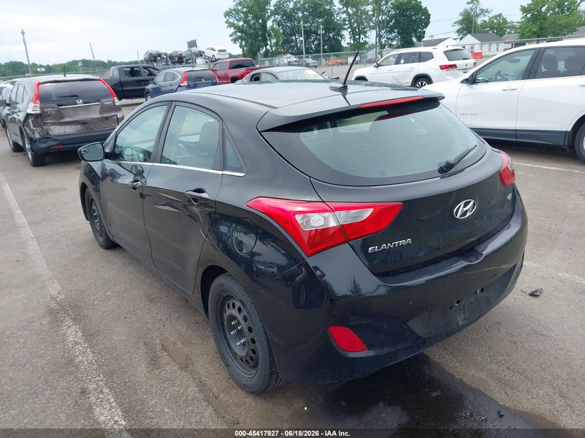 2017 Hyundai Elantra VIN KMHD35LHXHU364224 IAAI salvage auction — RIGHT SIDE, Salvage (New Jersey), sold $775 on 2026-07-27 (photo 3)