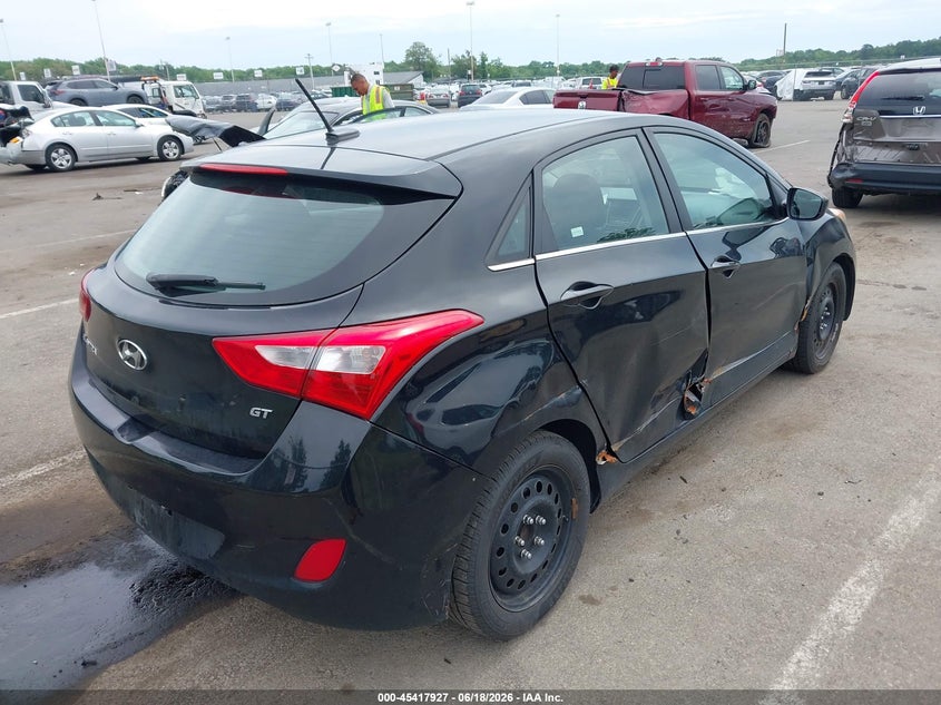 2017 Hyundai Elantra VIN KMHD35LHXHU364224 IAAI salvage auction — RIGHT SIDE, Salvage (New Jersey), sold $775 on 2026-07-27 (photo 4)