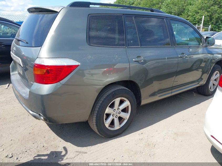 2010 Toyota Highlander VIN JTEBK3EH3A2162516 IAAI salvage auction — NORMAL WEAR, Clear (Massachusetts), sold $2,350 on 2026-07-07 (photo 4)