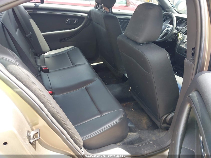 2016 Ford Police VIN 1FAHP2MK3GG110053 IAAI salvage auction — UNKNOWN, Clear-Dealer Only (North Carolina), sold $3,200 on 2026-07-06 (photo 8)