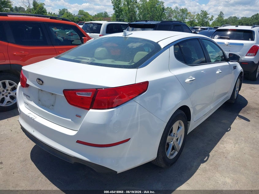 2015 Kia Optima VIN 5XXGM4A71FG464119 IAAI salvage auction — THEFT, Salvage Title, sold $450 on 2026-08-01 (photo 4)