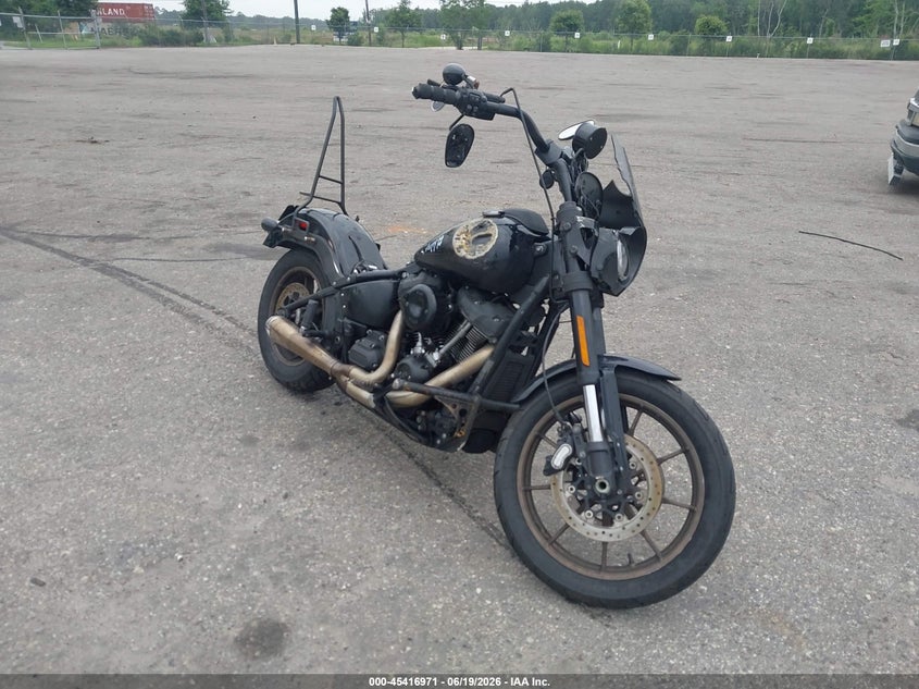2023 Harley-davidson Low rider VIN 1HD1YWZ10PB066122 IAAI salvage auction — FRONT & REAR, Rebuildable (Florida), sold $2,200 on 2026-07-28 (photo 1)