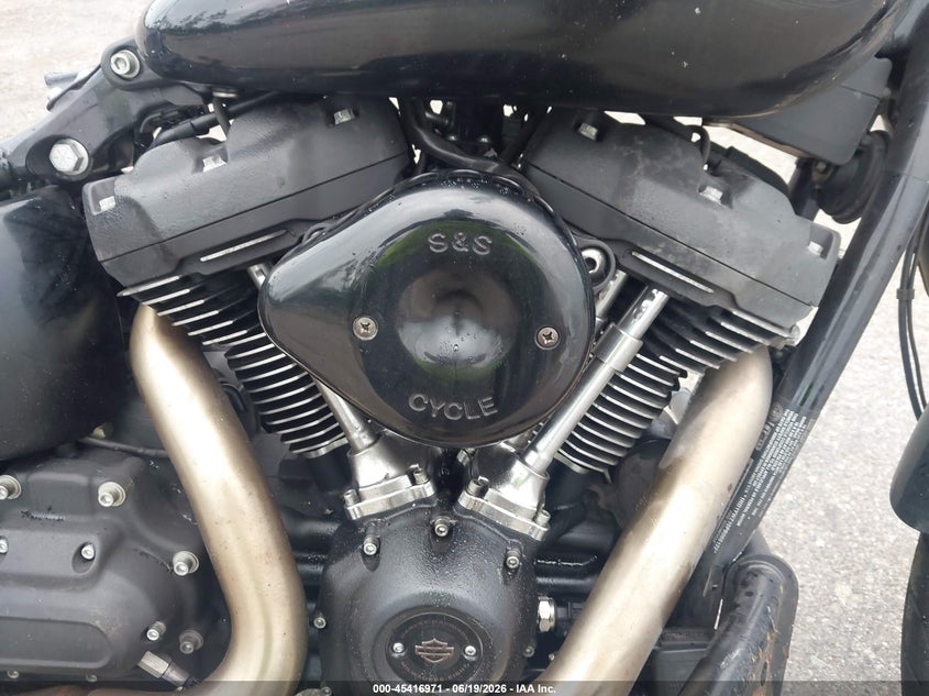 2023 Harley-davidson Low rider VIN 1HD1YWZ10PB066122 IAAI salvage auction — FRONT & REAR, Rebuildable (Florida), sold $2,200 on 2026-07-28 (photo 8)