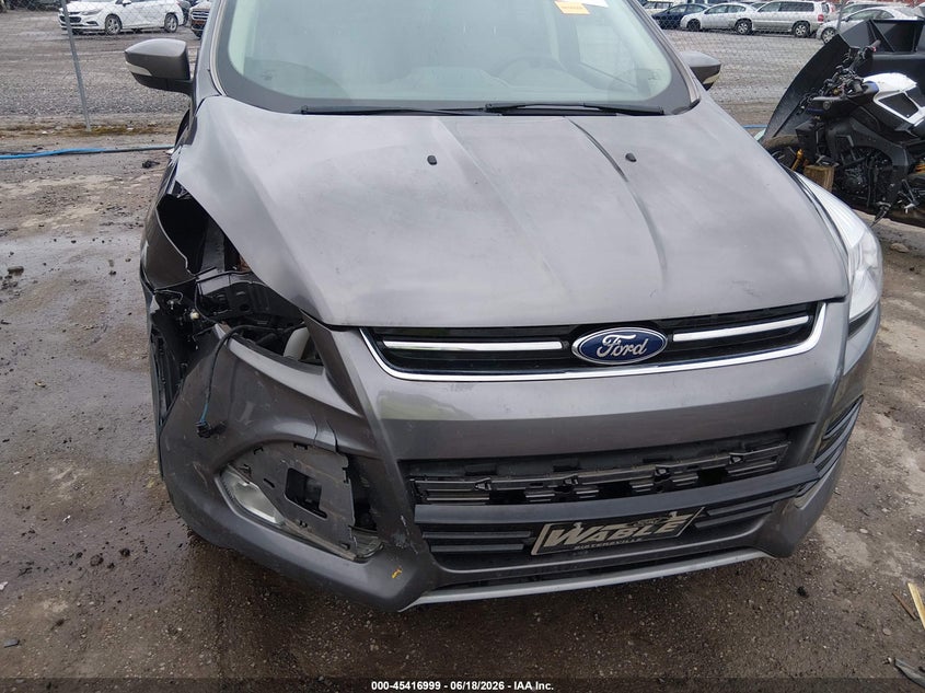 2013 Ford Escape VIN 1FMCU9H95DUC96023 IAAI salvage auction — FRONT END, Salvage (West Virginia), sold $175 on 2026-10-01 (photo 6)