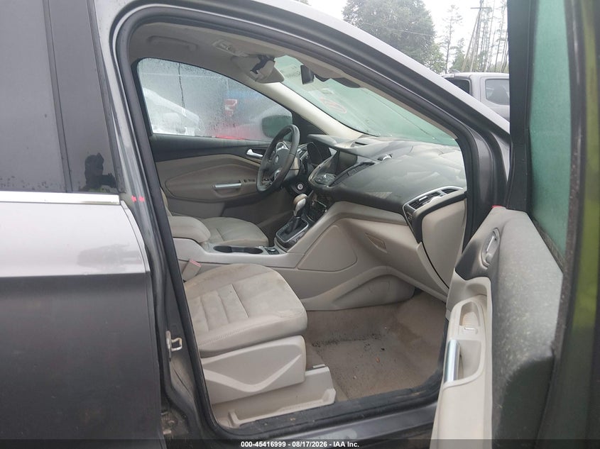2013 Ford Escape VIN 1FMCU9H95DUC96023 IAAI salvage auction — FRONT END, Salvage (West Virginia), sold $175 on 2026-10-01 (photo 5)