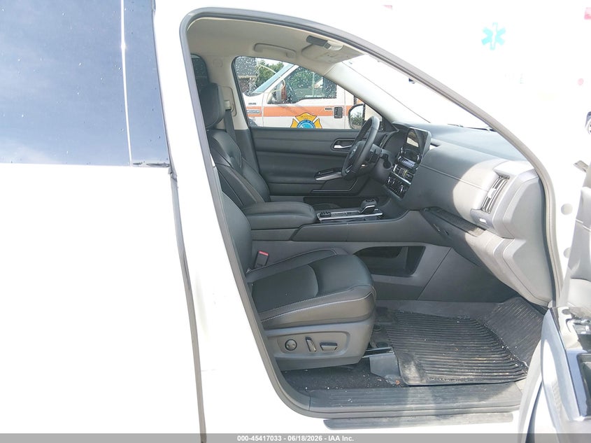 2024 Nissan Pathfinder VIN 5N1DR3CC9RC256806 IAAI salvage auction — HAIL, Clear (Missouri), sold $19,400 on 2026-08-24 (photo 5)
