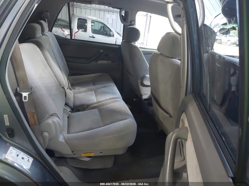 2003 Toyota Sequoia VIN 5TDZT34A63S154572 IAAI salvage auction — RIGHT FRONT, Clear (Virginia), sold $800 on 2026-07-19 (photo 8)