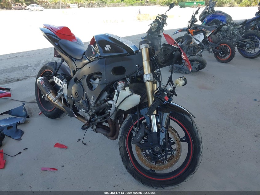 2007 Suzuki Gsx-r VIN JS1GN7DA472114698 IAAI salvage auction — FRONT END, Rebuildable (Florida), sold $1,750 on 2026-07-07 (photo 1)