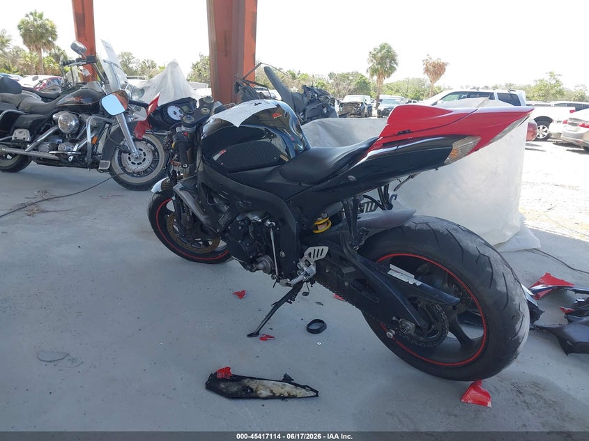 2007 Suzuki Gsx-r VIN JS1GN7DA472114698 IAAI salvage auction — FRONT END, Rebuildable (Florida), sold $1,750 on 2026-07-07 (photo 3)