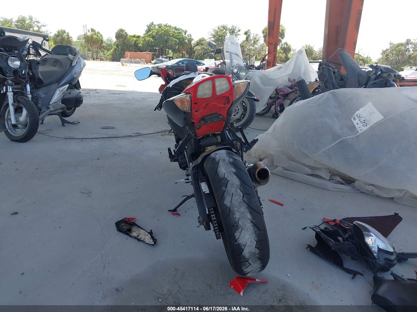 2007 Suzuki Gsx-r VIN JS1GN7DA472114698 IAAI salvage auction — FRONT END, Rebuildable (Florida), sold $1,750 on 2026-07-07 (photo 6)