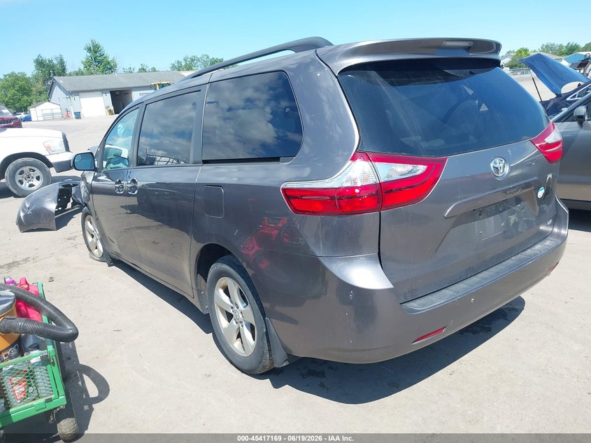 2017 Toyota Sienna VIN 5TDKZ3DC9HS852733 IAAI salvage auction — FRONT END, Salvage (Ohio), sold $825 on 2026-07-21 (photo 3)