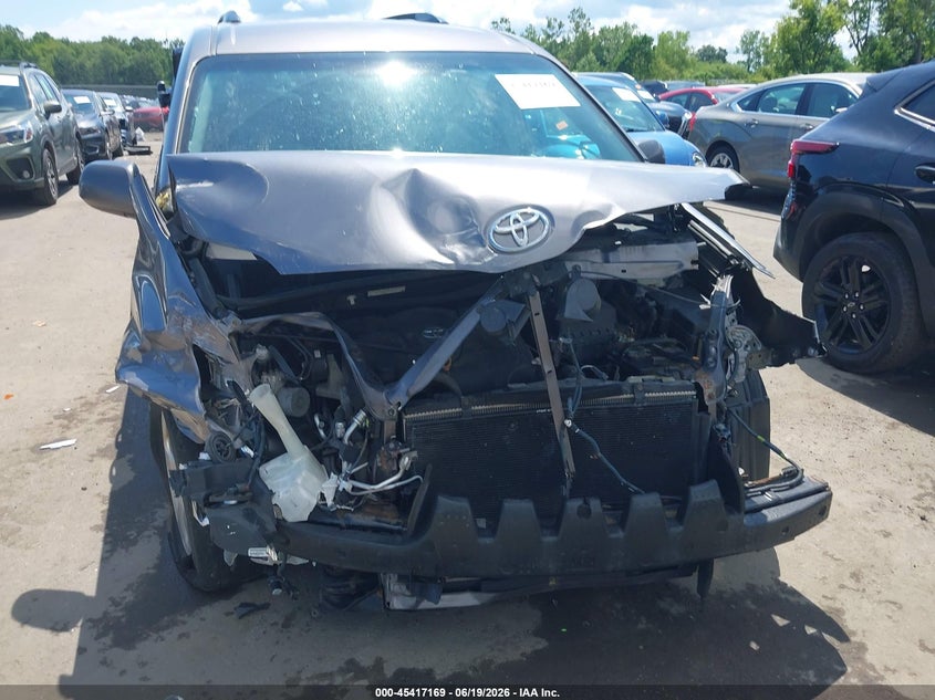 2017 Toyota Sienna VIN 5TDKZ3DC9HS852733 IAAI salvage auction — FRONT END, Salvage (Ohio), sold $825 on 2026-07-21 (photo 6)