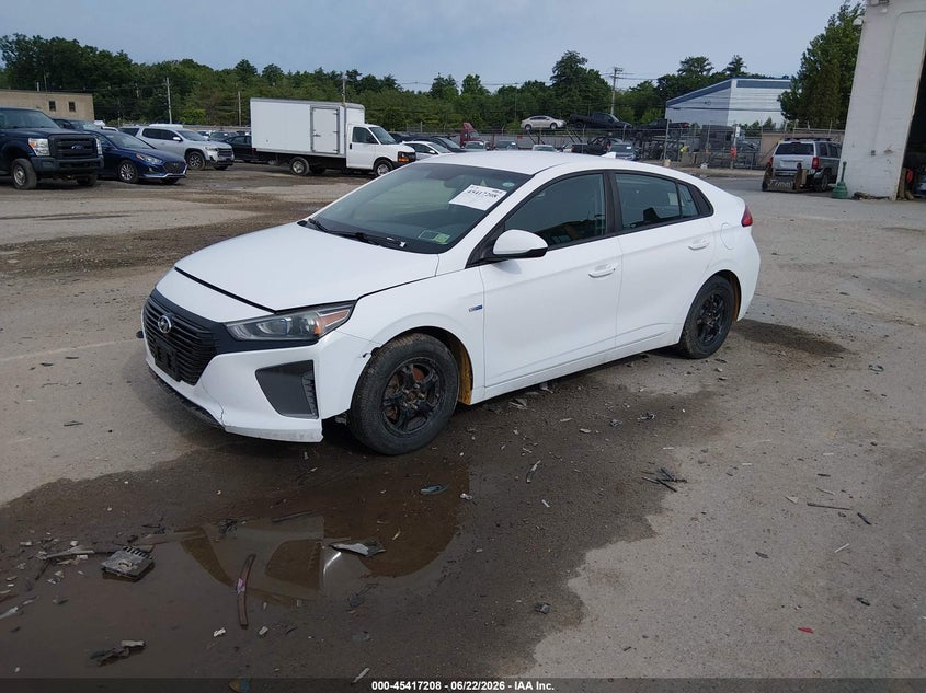 2017 Hyundai Ioniq hybrid VIN KMHC65LC4HU032013 IAAI salvage auction — NORMAL WEAR, Original (Vermont), sold $650 on 2026-07-29 (photo 2)