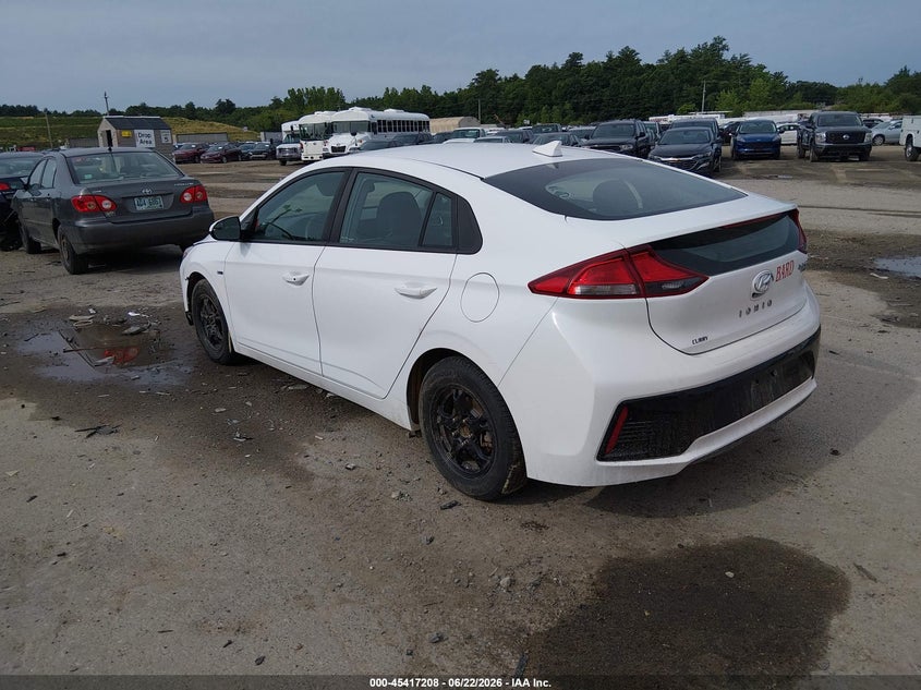 2017 Hyundai Ioniq hybrid VIN KMHC65LC4HU032013 IAAI salvage auction — NORMAL WEAR, Original (Vermont), sold $650 on 2026-07-29 (photo 3)
