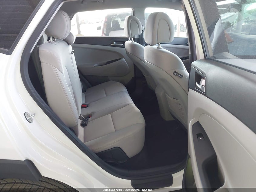 2018 Hyundai Tucson VIN KM8J33A4XJU709362 IAAI salvage auction — LEFT REAR, Salvage (Tennessee), sold $575 on 2026-07-30 (photo 8)