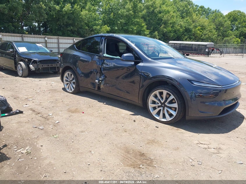 2026 Tesla Model y VIN 7SAYGDEE6TA475829 IAAI salvage auction — RIGHT SIDE, Salvage (Tennessee), sold $26,200 on 2026-07-15 (photo 1)
