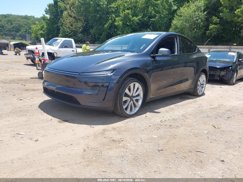 2026 Tesla Model y VIN 7SAYGDEE6TA475829 IAAI salvage auction — RIGHT SIDE, Salvage (Tennessee), sold $26,200 on 2026-07-15 (photo 2)