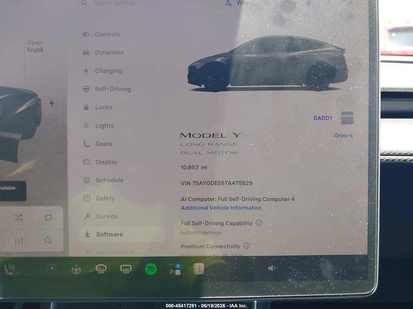 2026 Tesla Model y VIN 7SAYGDEE6TA475829 IAAI salvage auction — RIGHT SIDE, Salvage (Tennessee), sold $26,200 on 2026-07-15 (photo 7)