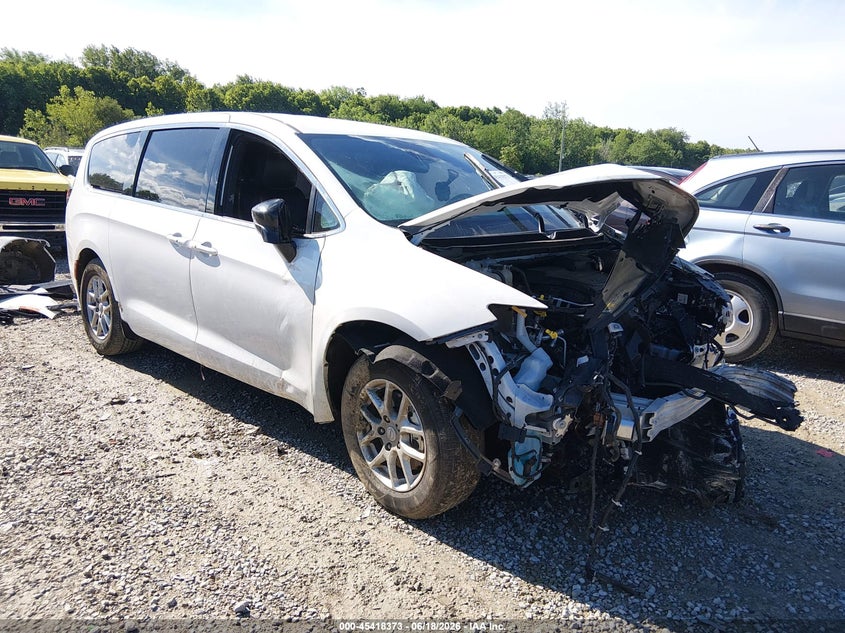 2025 Chrysler Pacifica VIN 2C4RC1BG2SR577071 IAAI salvage auction — FRONT END, Wait Title, sold $1,300 on 2026-08-26 (photo 1)
