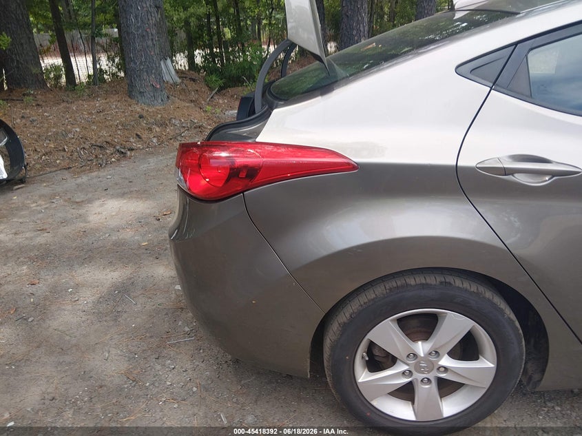 2013 Hyundai Elantra VIN 5NPDH4AEXDH389363 IAAI salvage auction — REAR END, Clear (Virginia), sold $500 on 2026-07-09 (photo 6)