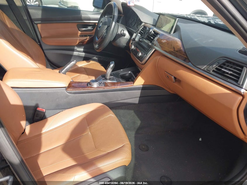 2014 BMW 3er VIN WBA3A5G53ENP31943 IAAI salvage auction — LEFT FRONT, Salvage Title, sold $1,200 on 2026-08-19 (photo 5)