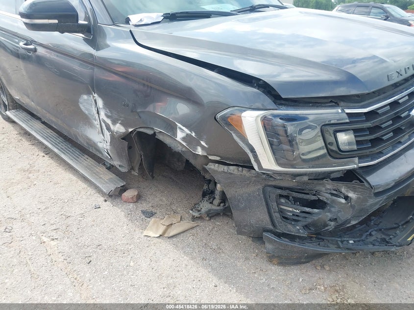 2019 Ford Expedition VIN 1FMJU1KT3KEA57347 IAAI salvage auction — RIGHT FRONT, Wait Title, sold $7,300 on 2026-08-23 (photo 6)