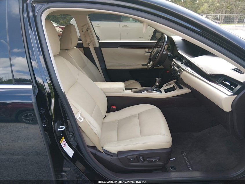 2016 Lexus ES VIN JTHBK1GG1G2229408 IAAI salvage auction — REAR END, Salvage Title, sold $6,225 on 2026-08-03 (photo 5)