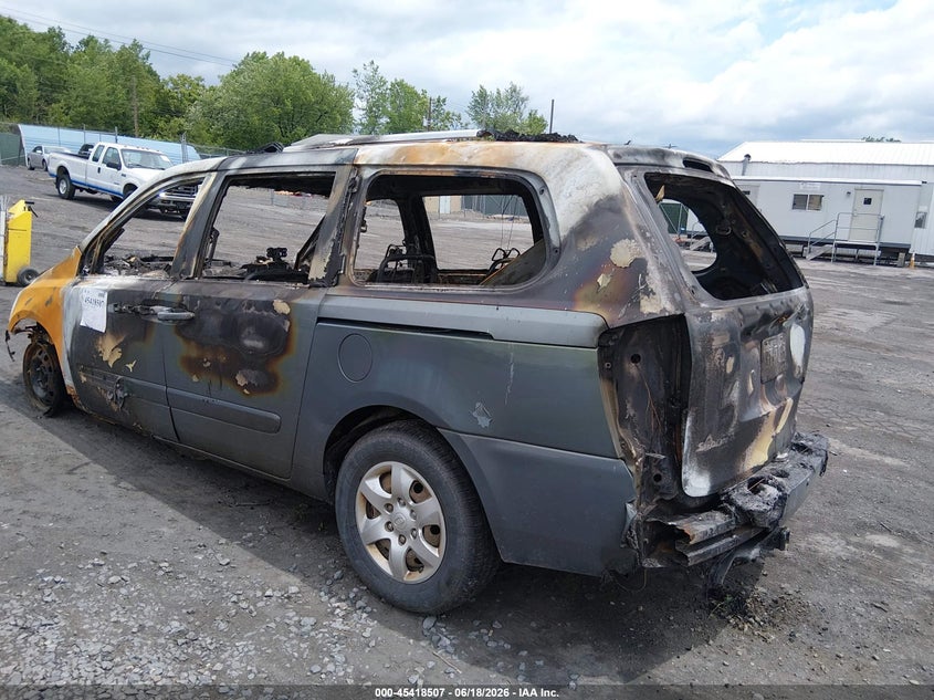 2009 Kia SEDONA VIN KNDMB233X96311636 IAAI salvage auction — TOTAL BURN, Salvage (Pennsylvania), sold $200 on 2026-07-28 (photo 3)