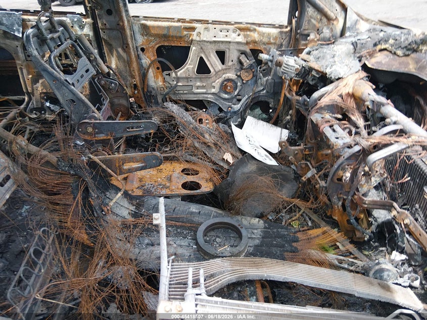 2009 Kia SEDONA VIN KNDMB233X96311636 IAAI salvage auction — TOTAL BURN, Salvage (Pennsylvania), sold $200 on 2026-07-28 (photo 5)