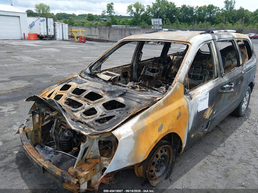 2009 Kia SEDONA VIN KNDMB233X96311636 IAAI salvage auction — TOTAL BURN, Salvage (Pennsylvania), sold $200 on 2026-07-28 (photo 6)