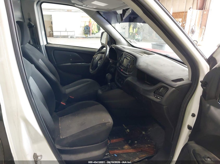 2018 Ram Promaster city VIN ZFBERFABXJ6K47364 IAAI salvage auction — RIGHT FRONT, Salvage Title, sold $1,575 on 2026-07-29 (photo 5)