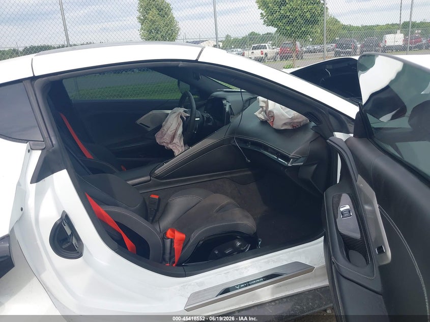 2020 Chevrolet Corvette VIN 1G1Y82D47L5103355 IAAI salvage auction — FRONT END, Salvage (Virginia), sold $18,100 on 2026-07-30 (photo 5)