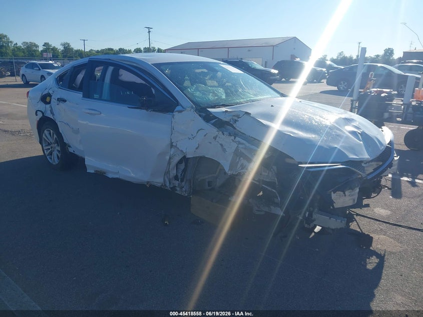 2015 Chrysler 200 VIN 1C3CCCAB7FN585908 IAAI salvage auction — FRONT END, Clear (Indiana), sold $175 on 2026-10-09 (photo 1)