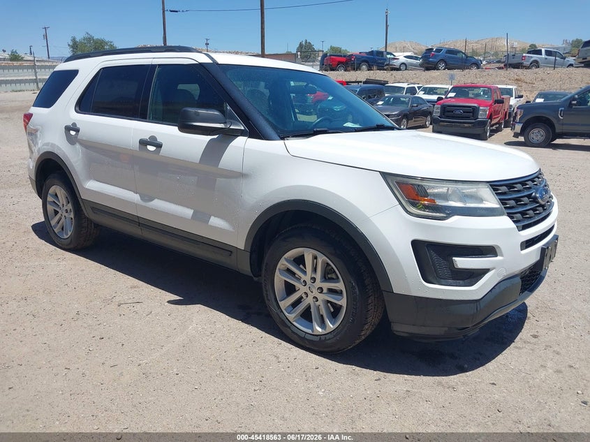 2017 Ford Explorer VIN 1FM5K8B85HGC91921 — IAAI salvage auction photo