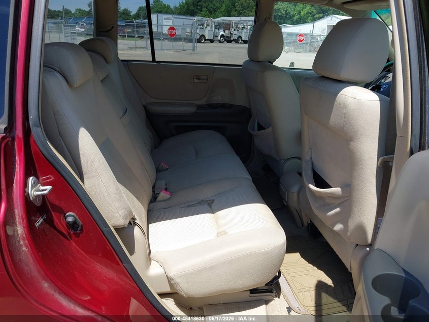 2004 Toyota Highlander VIN JTEEP21A040043873 IAAI salvage auction — NORMAL WEAR, Clear (Virginia), sold $200 on 2026-07-10 (photo 8)
