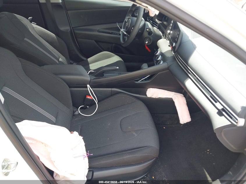 2024 Hyundai Elantra VIN KMHLL4DG1RU759972 IAAI salvage auction — RIGHT SIDE, Salvage Title, sold $1,050 on 2026-09-06 (photo 5)