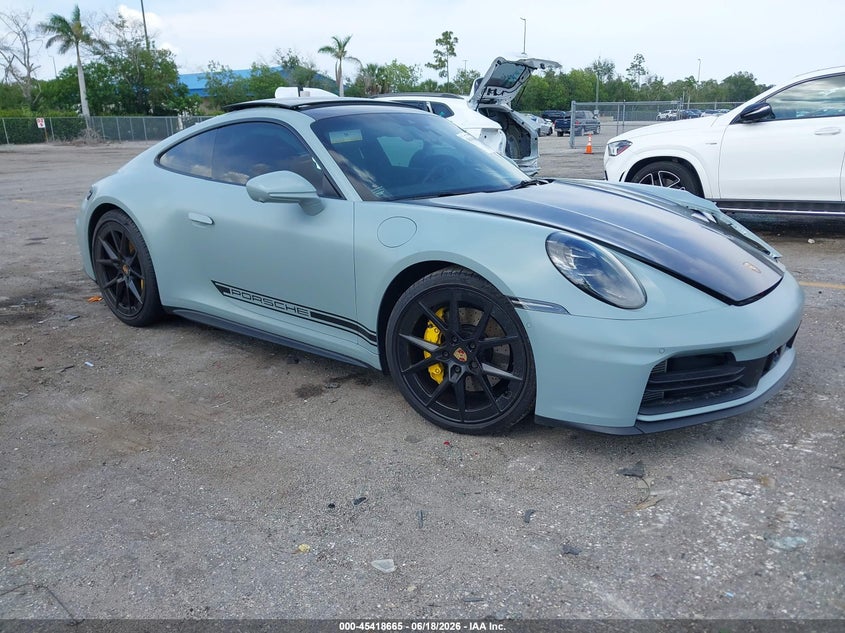 2025 Porsche 911 VIN WP0AA2A92SS207197 — IAAI salvage auction photo