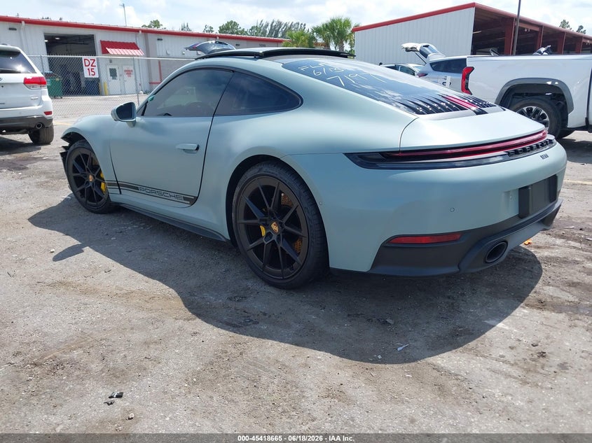2025 Porsche 911 VIN WP0AA2A92SS207197 IAAI salvage auction — FRONT END, Salvage Title, sold $81,000 on 2026-08-31 (photo 3)