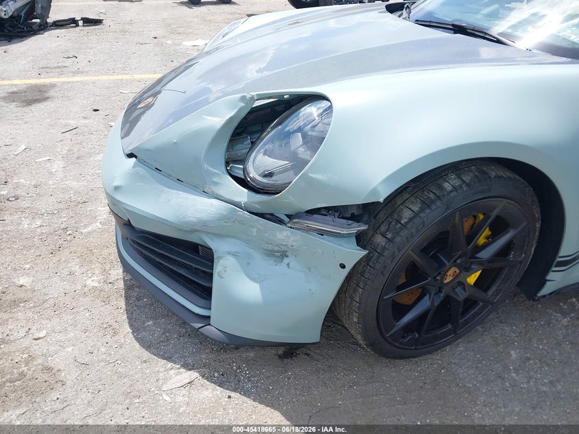 2025 Porsche 911 VIN WP0AA2A92SS207197 IAAI salvage auction — FRONT END, Salvage Title, sold $81,000 on 2026-08-31 (photo 6)