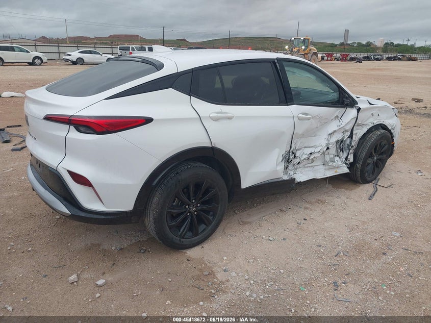 2025 Buick Envista VIN KL47LBEP8SB091639 IAAI salvage auction — SIDE, Original (Texas), sold $4,800 on 2026-08-29 (photo 4)