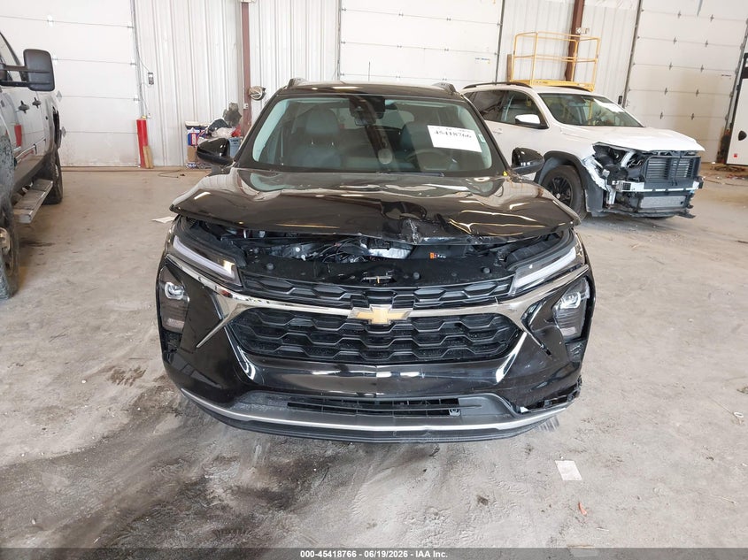 2025 Chevrolet Trax VIN KL77LHEP7SC324121 IAAI salvage auction — FRONT END, Salvage Title, sold $8,150 on 2026-08-25 (photo 6)
