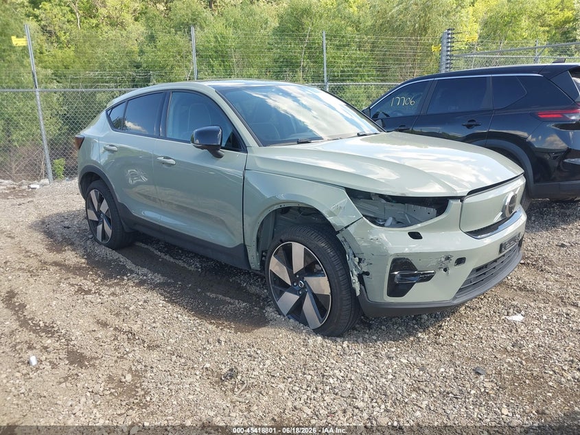 2023 Volvo C40 VIN YV4ED3GMXP2056740 — IAAI salvage auction photo
