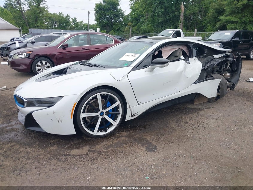 2015 BMW I8 VIN WBY2Z2C5XFV674202 IAAI salvage auction — LEFT SIDE, Salvage Title, sold $11,900 on 2026-07-22 (photo 2)